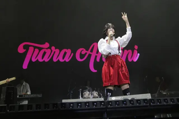 Tiara Andini Perkenalkan Lagu Terbaru di Panggung JBL Festival 2025, Suasana Meriah Dan Apik